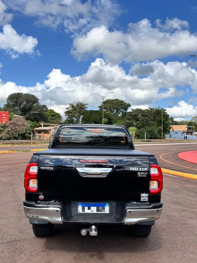 VENDE-SE TOYOTA HILUX SRX 2018