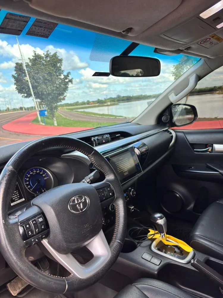 VENDE-SE TOYOTA HILUX SRX 2018