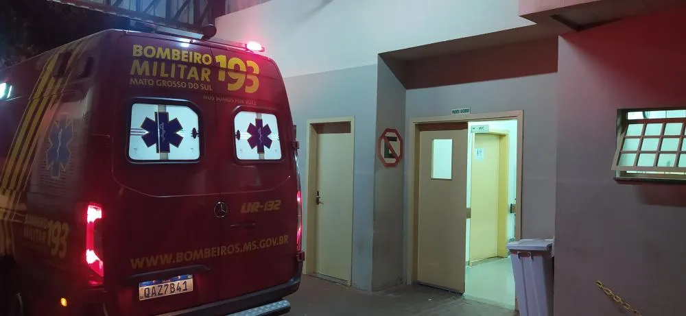 Viatura do Corpo de Bombeiros em Fátima do Sul no Hospital da Sias. Foto: Conectacerrado/Arquivo
